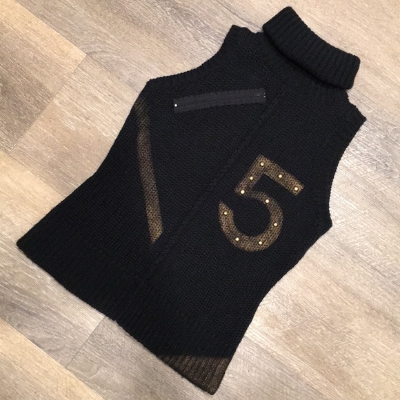 Sweaters - Black Turtleneck Chunky Knit Sleeveless Sweater M